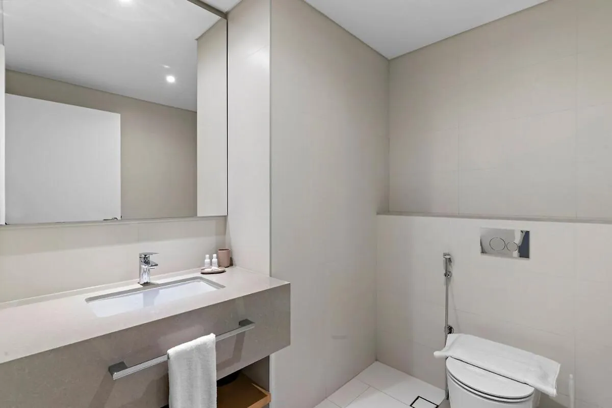 First Class Modern 2Br Apartment With Ocean Views And Easy Metro Access Dubai