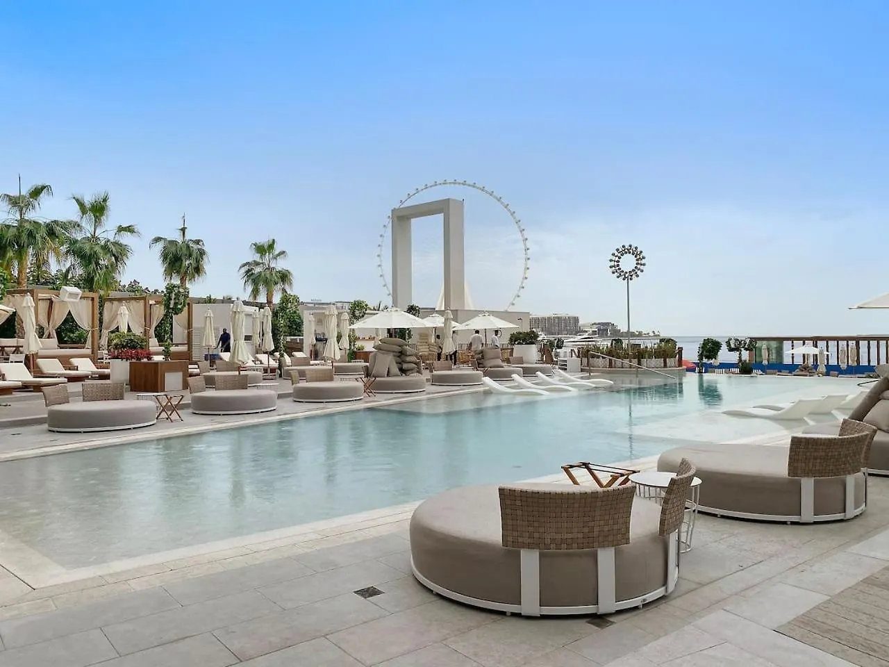 First Class Modern 2Br Apartment With Ocean Views And Easy Metro Access Dubai