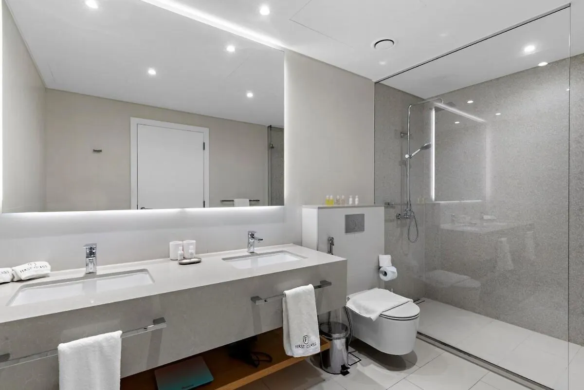 Apartment First Class 2Br Tranquil Beach Escape Dubai