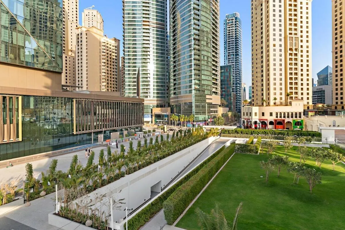 Apartment First Class 2Br Tranquil Beach Escape Dubai